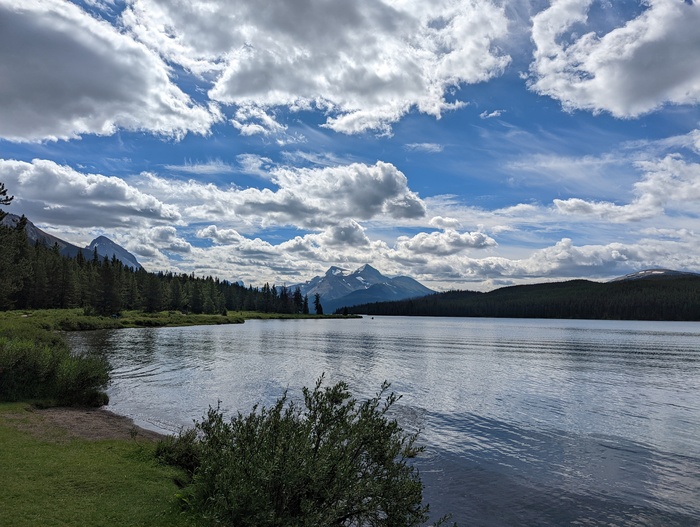 Maligne Lake